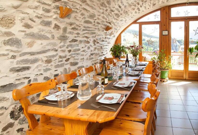 צימר La Roche Du Croue