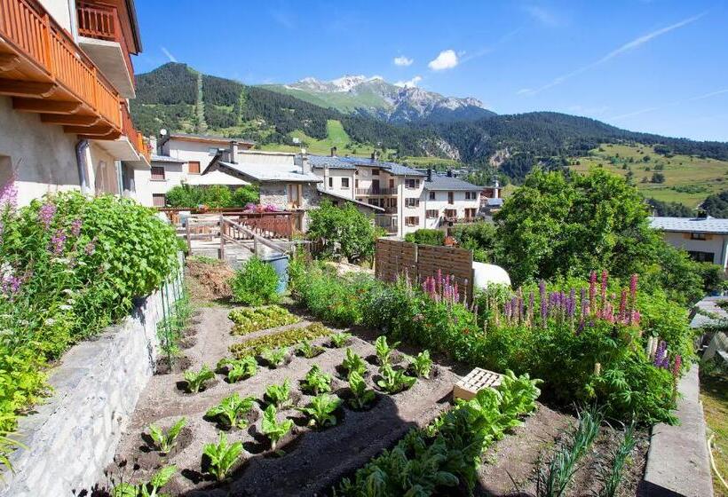 مبيت وإفطار La Roche Du Croue