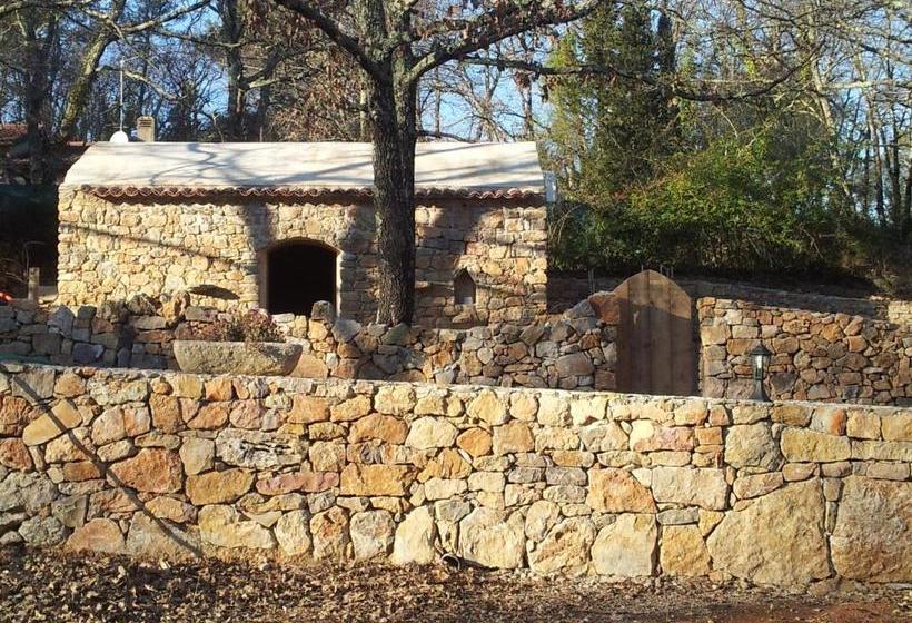 צימר Le Donjon Des Combes Et Son Spa