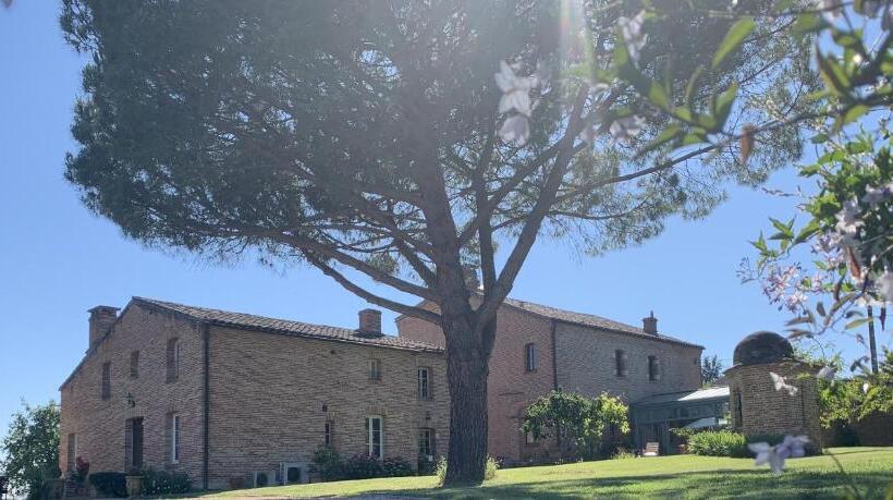 مبيت وإفطار Manoir Saint Clair