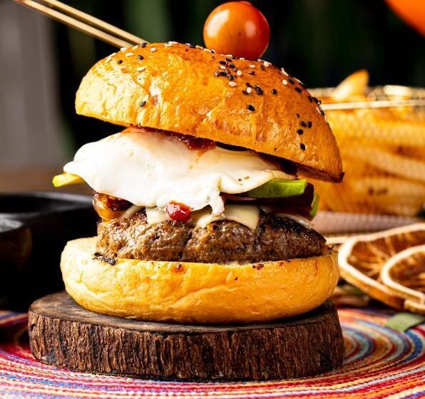 مسافرخانه Dreamer Palomino