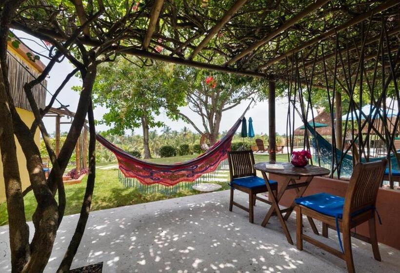 هتل Aite Eco Resort