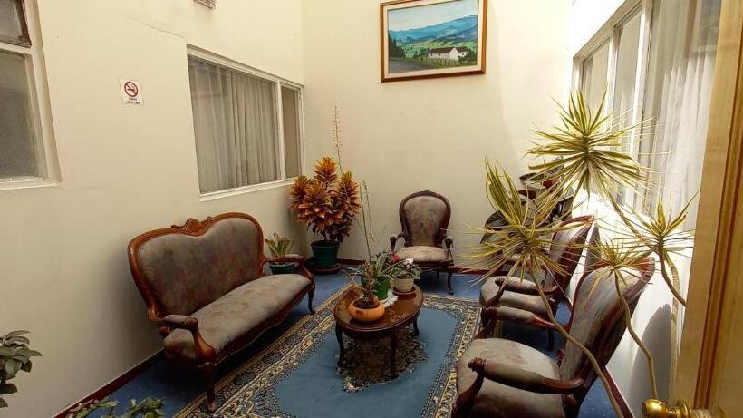 هتل Catalina Real