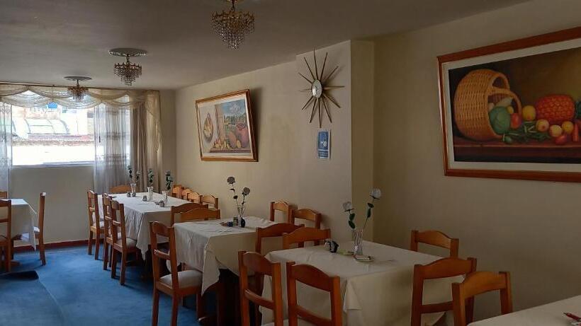 هتل Catalina Real