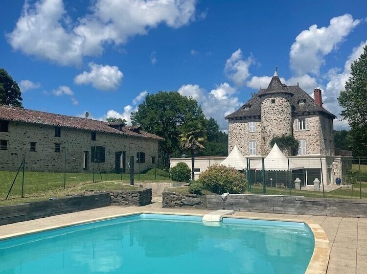 ホテル La Chatelleraie