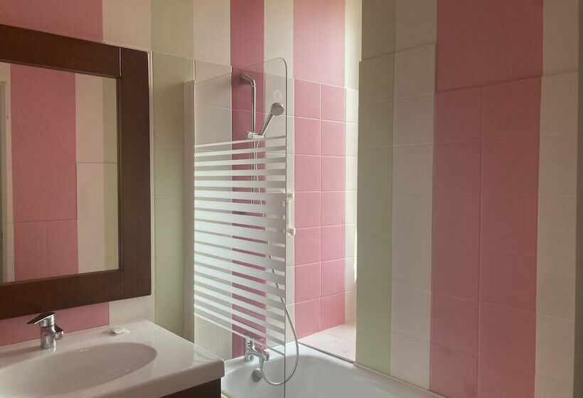 ホテル La Chatelleraie