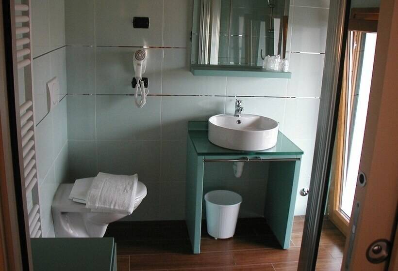 Azzano Holidays B&b