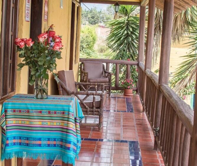 مسافرخانه Hosteria Colibri Aeropuerto