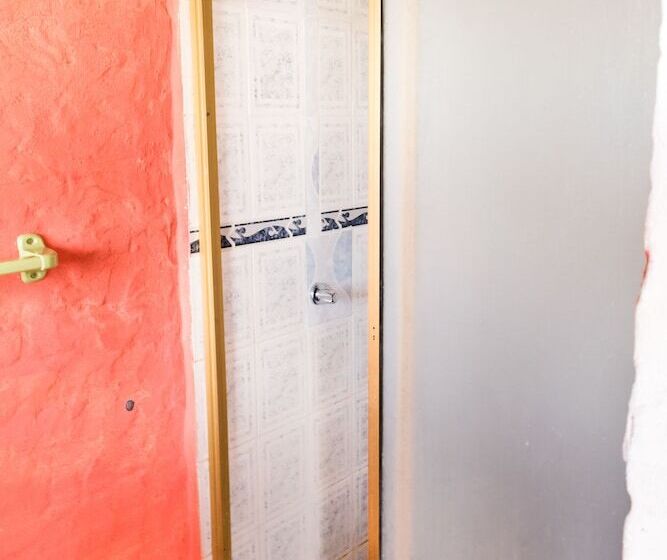 مسافرخانه Hosteria Colibri Aeropuerto