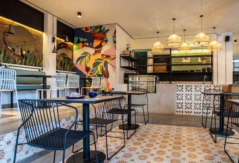 هتل 103 Wonderful House