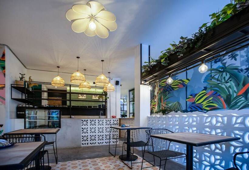 هتل 103 Wonderful House