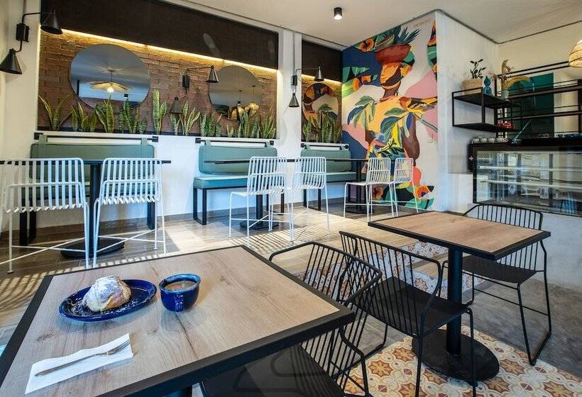 هتل 103 Wonderful House