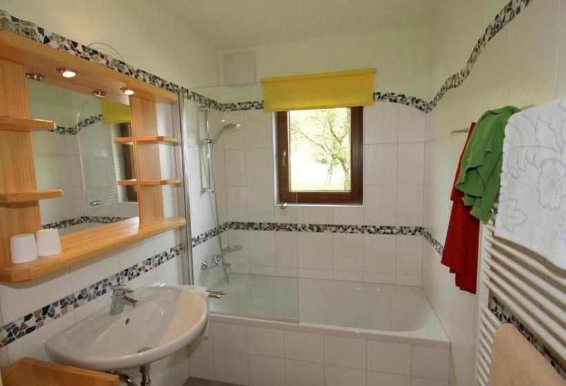 ホテル Biobauernhof Nussbaumer