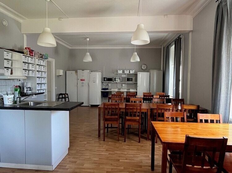 هتل Carlstad Sport Hostel