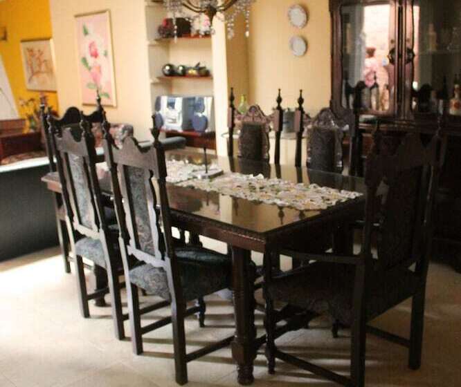 هتل Casa Posada Amelia