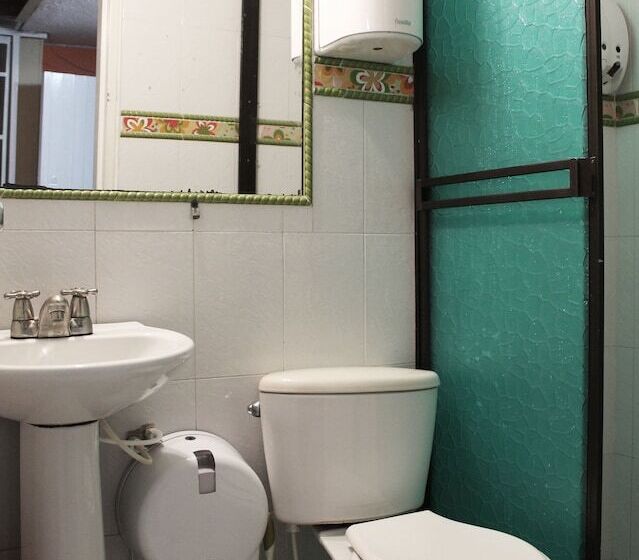 هتل Casa Posada Amelia