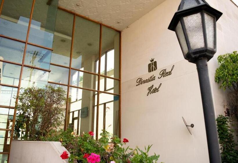 בית מלון כפרי Dinastia Real