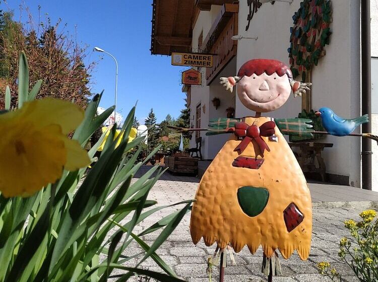 בית מלון כפרי Garni Biancaneve Ruffrè Mendola