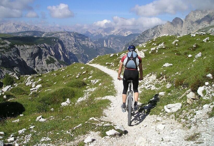 בית מלון כפרי Garni Biancaneve Ruffrè Mendola