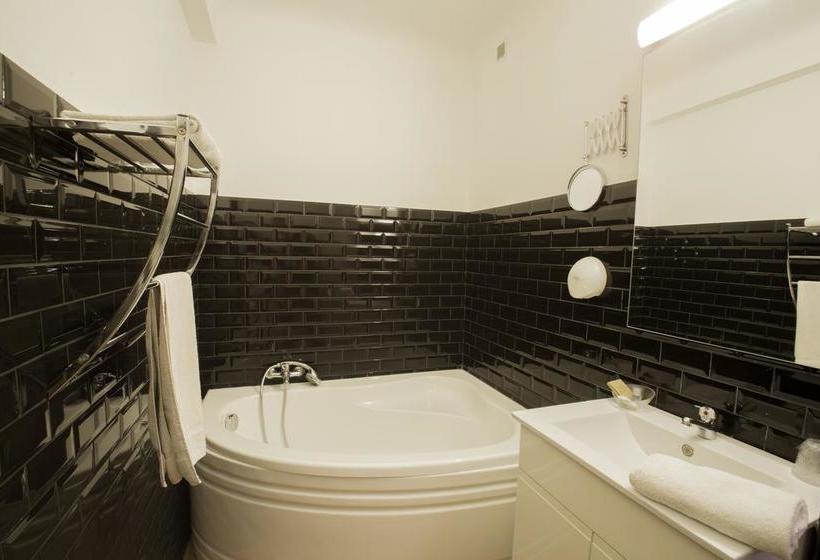 هتل Albergo