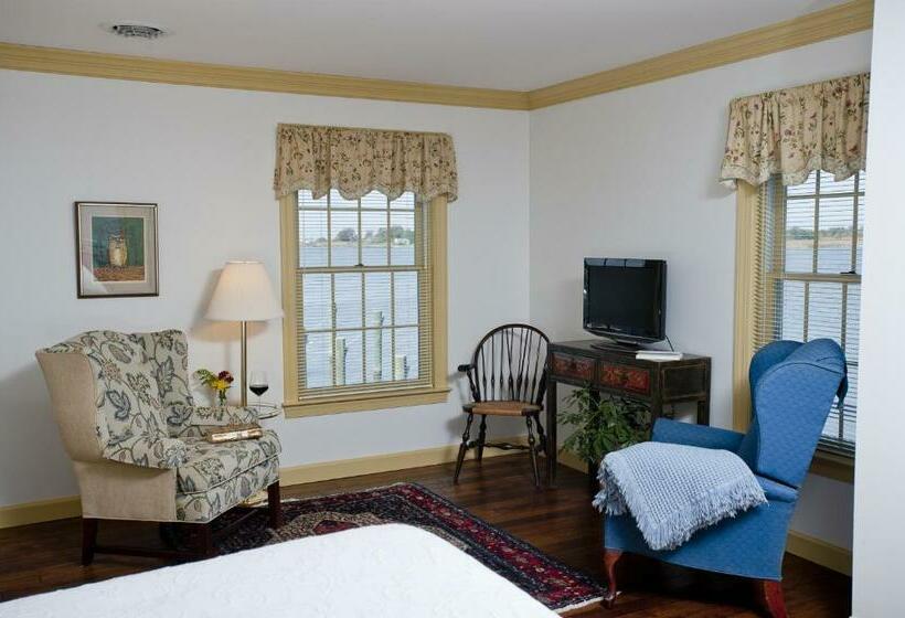 ホテル Inn At Osprey Point