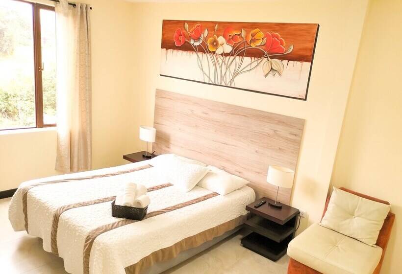 هتل Las Mercedes Airport Quito