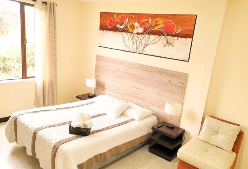 هتل Las Mercedes Airport Quito