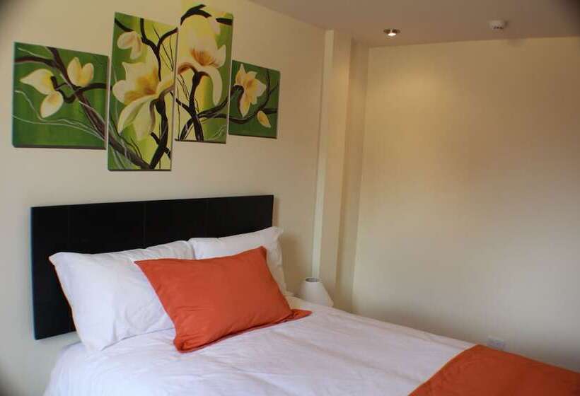 هتل Las Mercedes Airport Quito