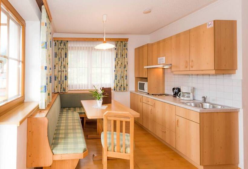 هتل Apartpension Kristall