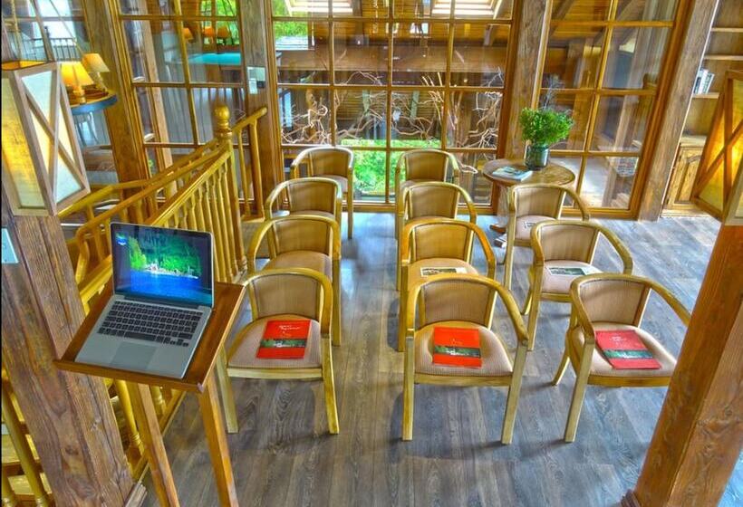 בית מלון כפרי Puyuhuapi Lodge & Spa