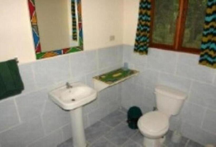 تختخواب و صبحانه El Tucan Jungle Lodge