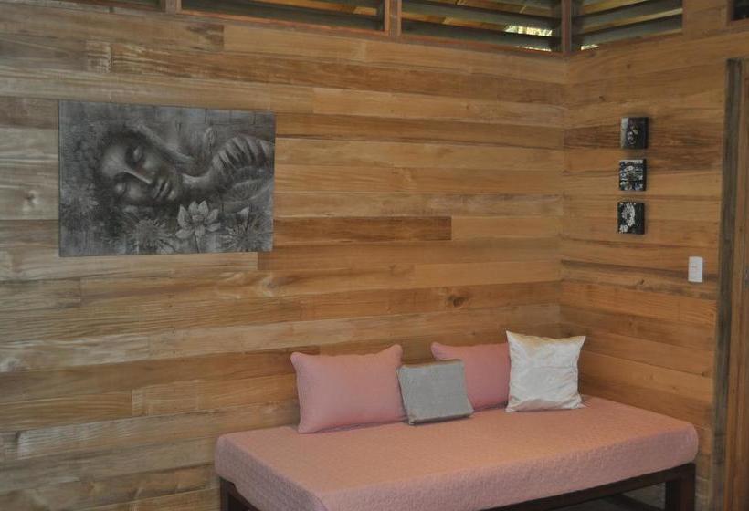 مبيت وإفطار Natura Lodges