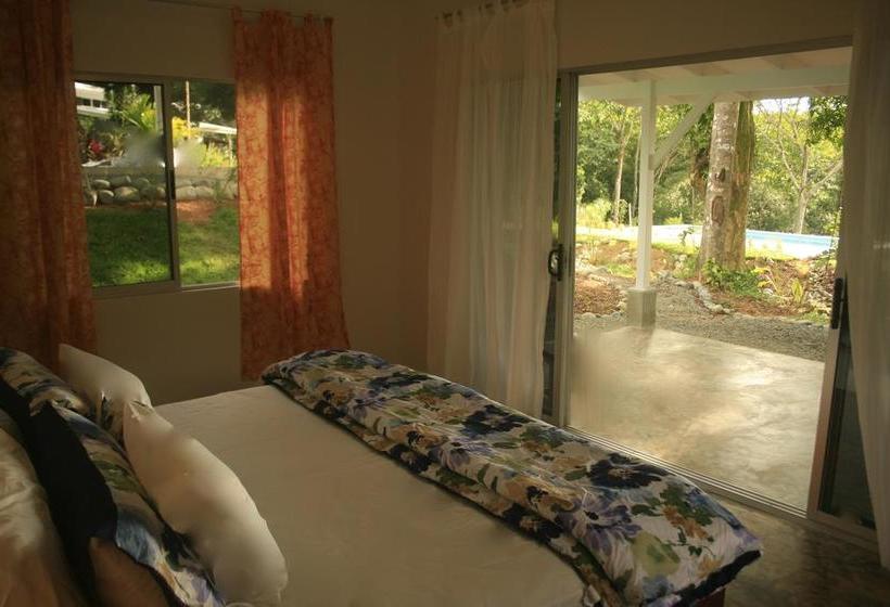 Bed and Breakfast Tree Of Life Cabinas