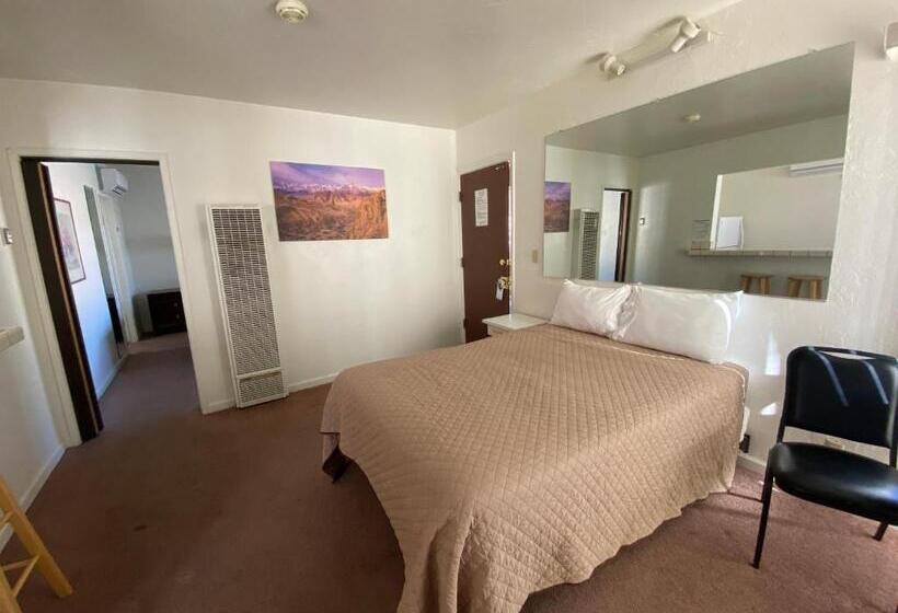 Bristlecone Motel