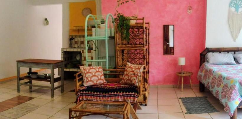 Cool Vibes Beach Hostel