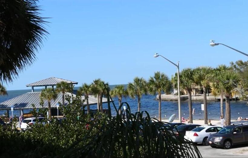 فندق Inn On The Gulf