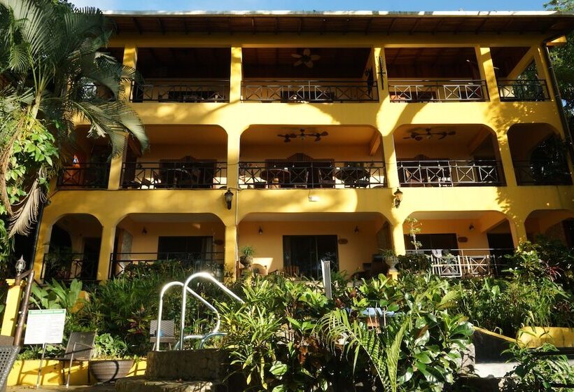هتل Mango Moon Villa