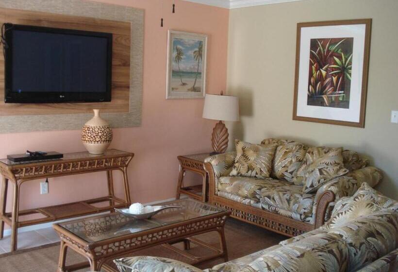 فندق Queens Gate Resort