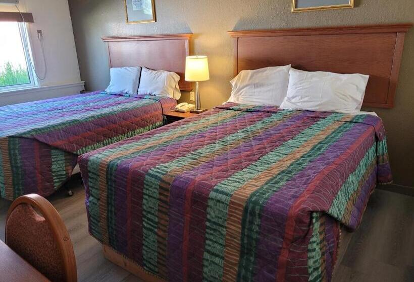 Canadiana Motel