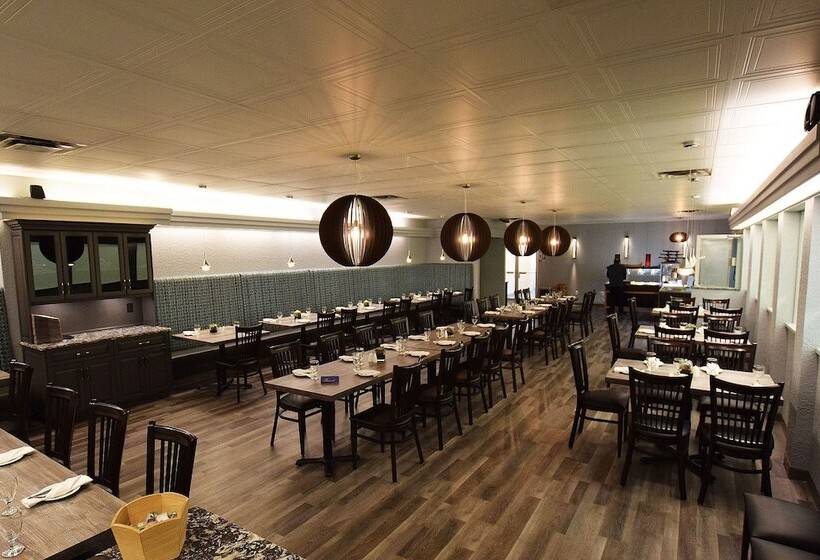 فندق Lakeland Inn