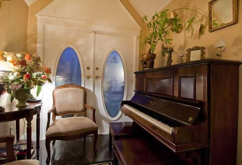هتل Ocean Breeze Executive Bed And Breakfast