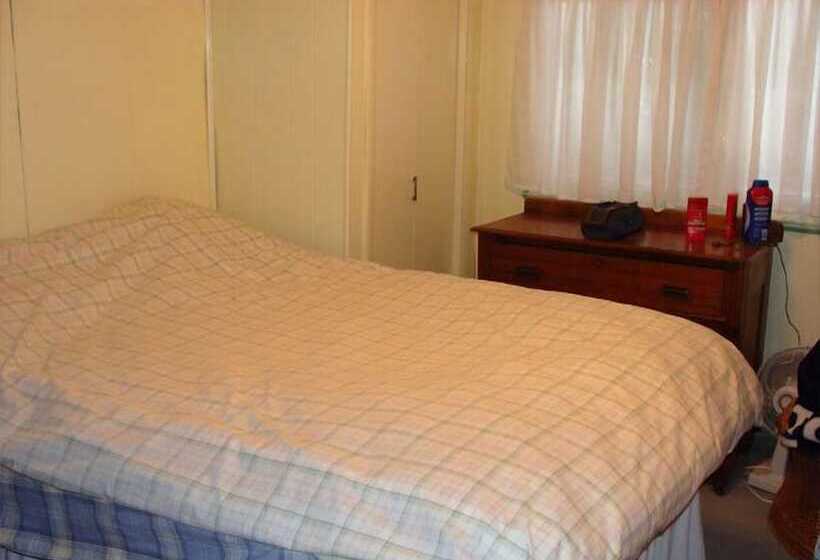 בית מלון כפרי Windspire Inn