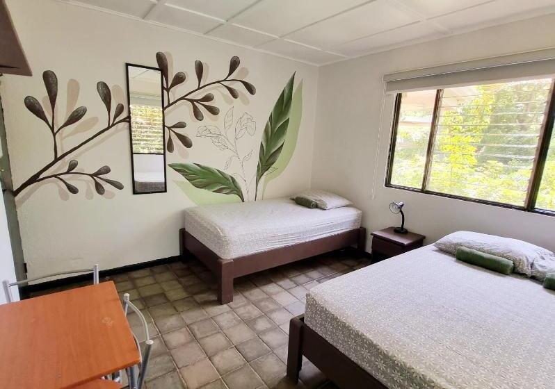 Casa Pura Vida Surf Hostel   Tamarindo Costa Rica