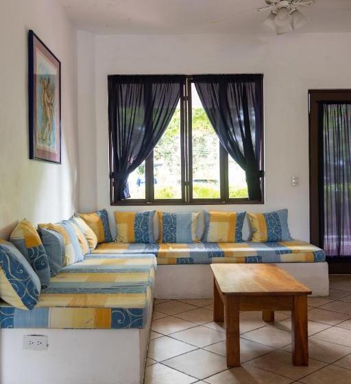 استراحتگاه Condiminium Villas Mymosa
