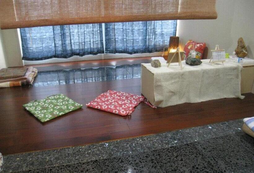 تختخواب و صبحانه Han Lu Ching