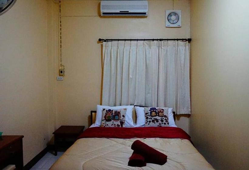 تختخواب و صبحانه Star Guest House