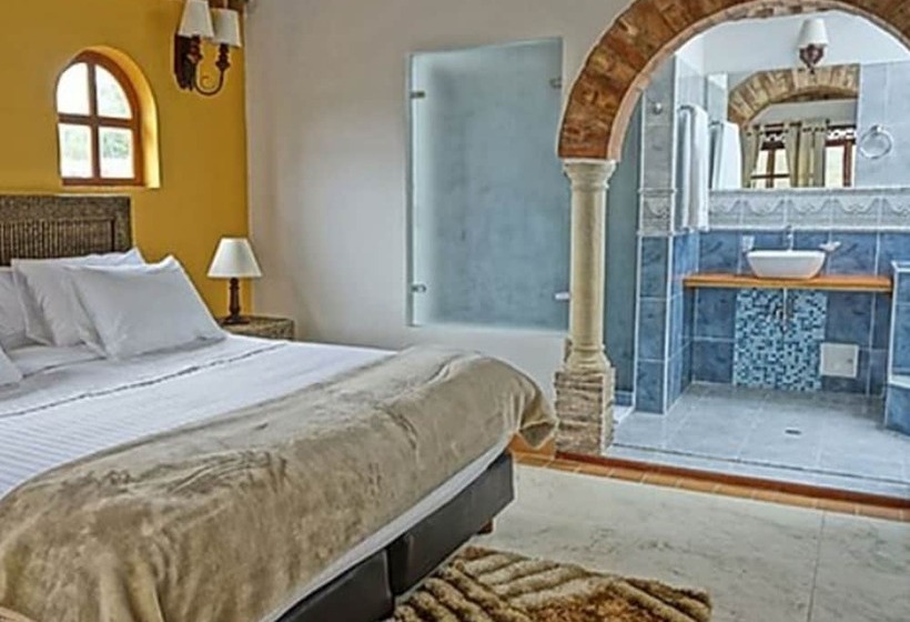 هتل Club Campestre El Bosque De La Villa