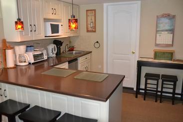 هتل Creekside B&b