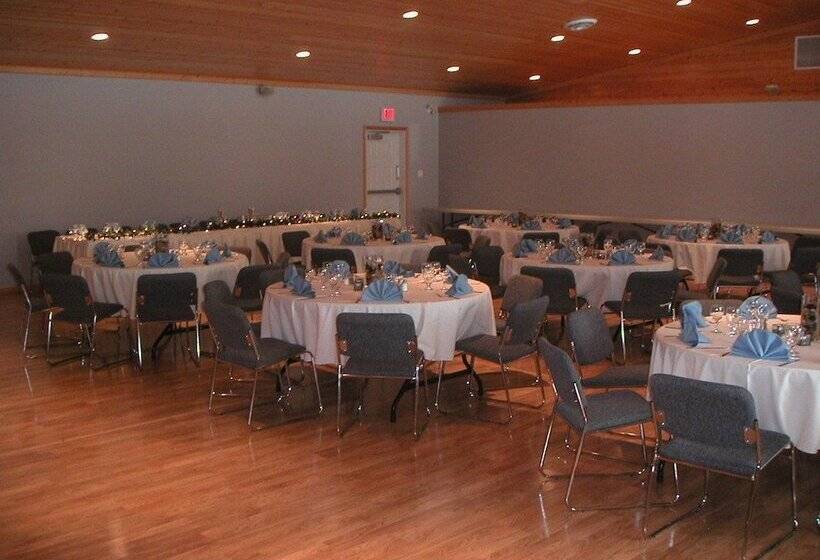 בית מלון כפרי Oyster Bay Resorts