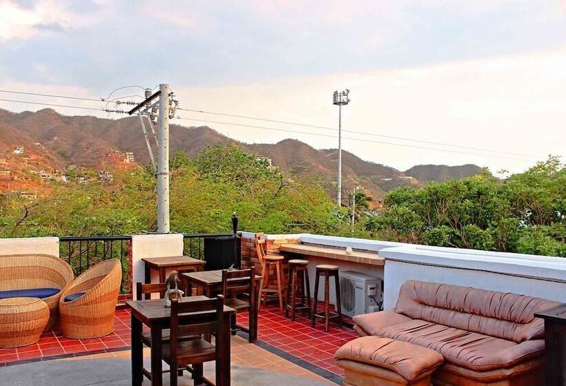ホテル San Marcos Taganga